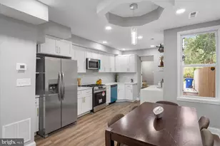 2754 Ellicott Driveway, Baltimore, MD 21216 - Photo 7