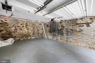 815 E 33rd St, Baltimore, MD 21218 - Photo 41