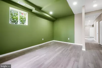 815 E 33rd Street, Baltimore, MD 21218 - Photo 23