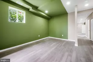 815 E 33rd St, Baltimore, MD 21218 - Photo 23