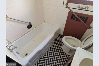 4302 Parkwood Avenue, Baltimore, MD 21206 - Photo 9