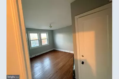 829 N Chapel Gate Lane, Baltimore, MD 21229 - Photo 3