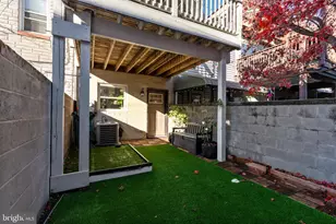 431 Robinson Street S, Baltimore, MD 21224 - Photo 27