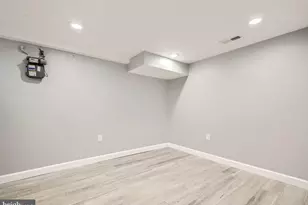 905 E Patapsco Ave, Baltimore, MD 21225 - Photo 17