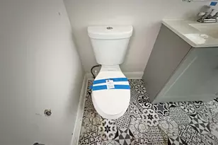 517 E 21st St, Baltimore, MD 21218 - Photo 9