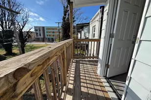 517 E 21st St, Baltimore, MD 21218 - Photo 25