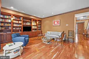 38 Bouton Green Ct, Baltimore, MD 21210 - Photo 17