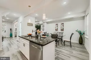 4028 Hayward Ave, Baltimore, MD 21215 - Photo 11