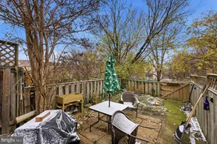 1809 E Fairmount Ave, Baltimore, MD 21231 - Photo 9
