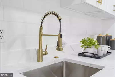 638 Charraway Road, Baltimore, MD 21229 - Photo 15