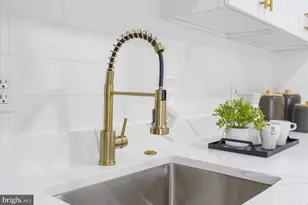 638 Charraway Rd, Baltimore, MD 21229 - Photo 15