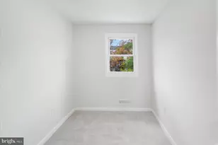 638 Charraway Rd, Baltimore, MD 21229 - Photo 23