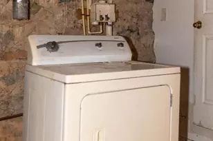 2821 Erdman Ave, Baltimore, MD 21213 - Photo 31