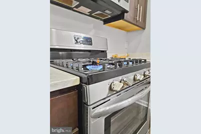 520 N Patterson Park Avenue N, Baltimore, MD 21205 - Photo 13