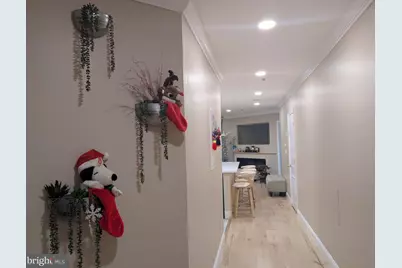 100 Harborview Drive #211, Baltimore, MD 21230 - Photo 3