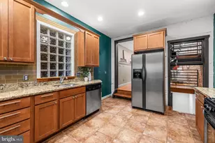 1445 Hull St, Baltimore, MD 21230 - Photo 9