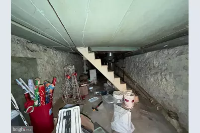 910 N Dukeland Street, Baltimore, MD 21216 - Photo 23