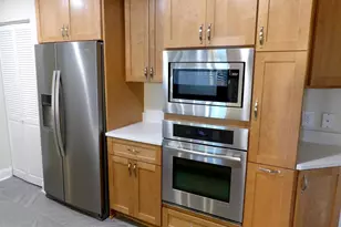 3801 Canterbury Rd, Baltimore, MD 21218 - Photo 3