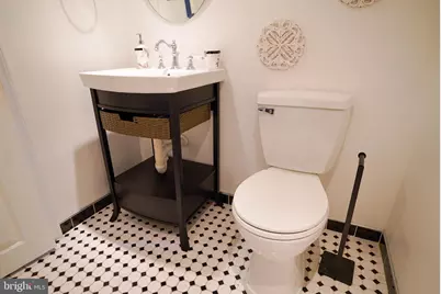 713 S Linwood Avenue, Baltimore, MD 21224 - Photo 23