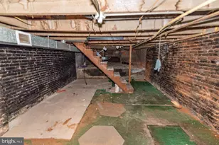 811 N Mount St, Baltimore, MD 21217 - Photo 17