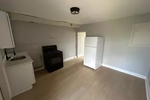 811 N Mount St, Baltimore, MD 21217 - Photo 3