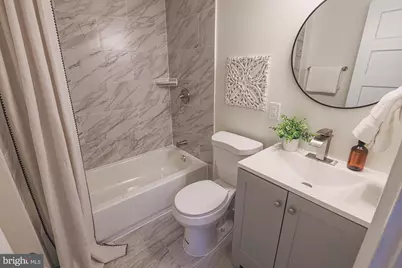 342 E University Parkway, Baltimore, MD 21218 - Photo 17