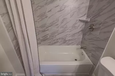 342 E University Parkway, Baltimore, MD 21218 - Photo 19