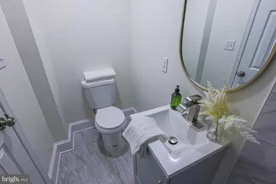 342 E University Parkway, Baltimore, MD 21218 - Photo 31