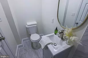 342 E University Pkwy, Baltimore, MD 21218 - Photo 31