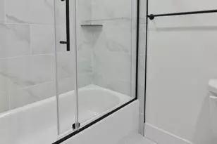 2200 E Fayette St, Baltimore, MD 21231 - Photo 15