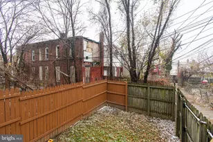 2880 Woodbrook Ave, Baltimore, MD 21217 - Photo 17