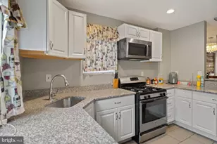 3812 Flowerton Rd, Baltimore, MD 21229 - Photo 11