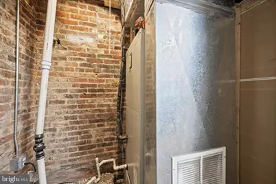 338 N Charles Street, Baltimore, MD 21201 - Photo 59