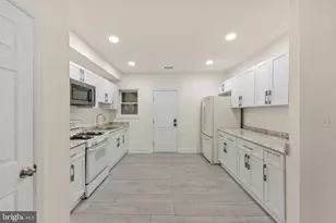 2419 Baker St, Baltimore, MD 21216 - Photo 15