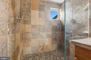 305 E Hamburg St, Baltimore, MD 21230 - Photo 25