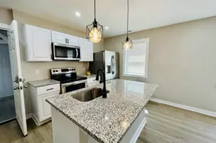 800 N Broadway, Baltimore, MD 21205 - Photo 25