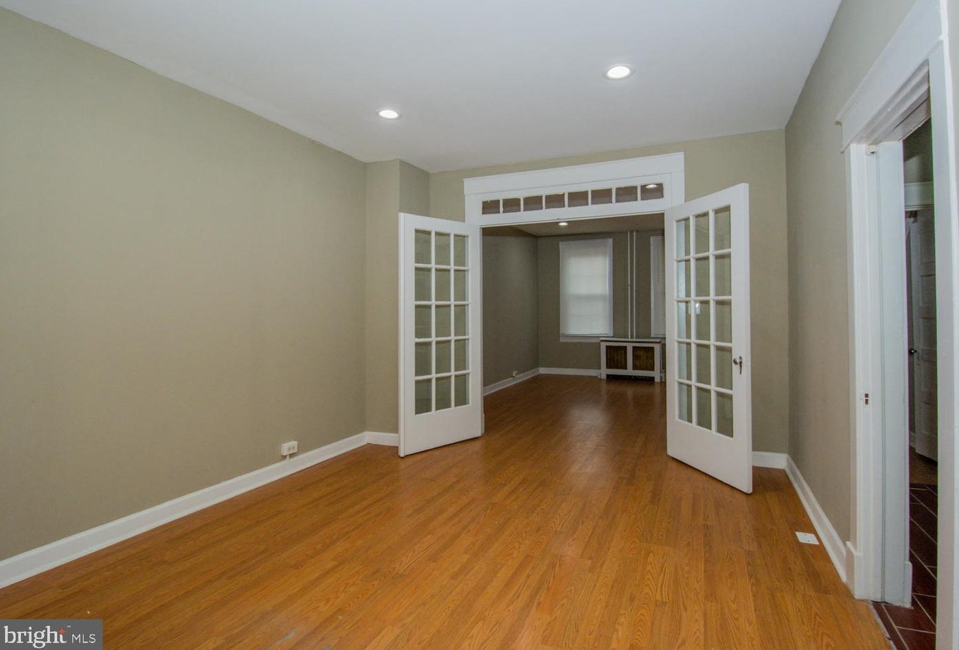 4200 Potter St, Baltimore MD  21229-4122 exterior