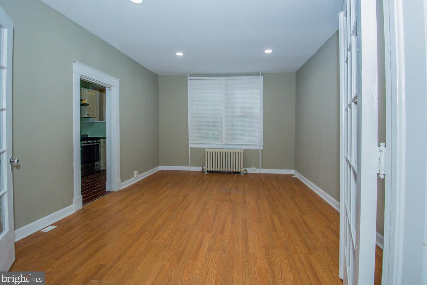 4200 Potter St, Baltimore MD  21229-4122 exterior