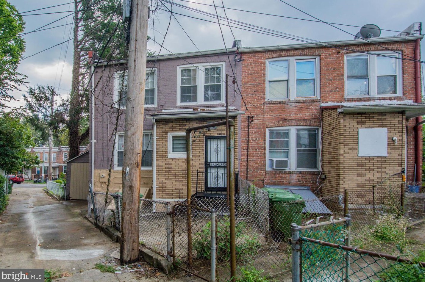 4200 Potter St, Baltimore MD  21229-4134 exterior