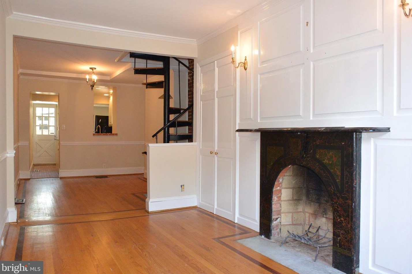 30 Wheeling St, Baltimore MD  21230-4030 exterior
