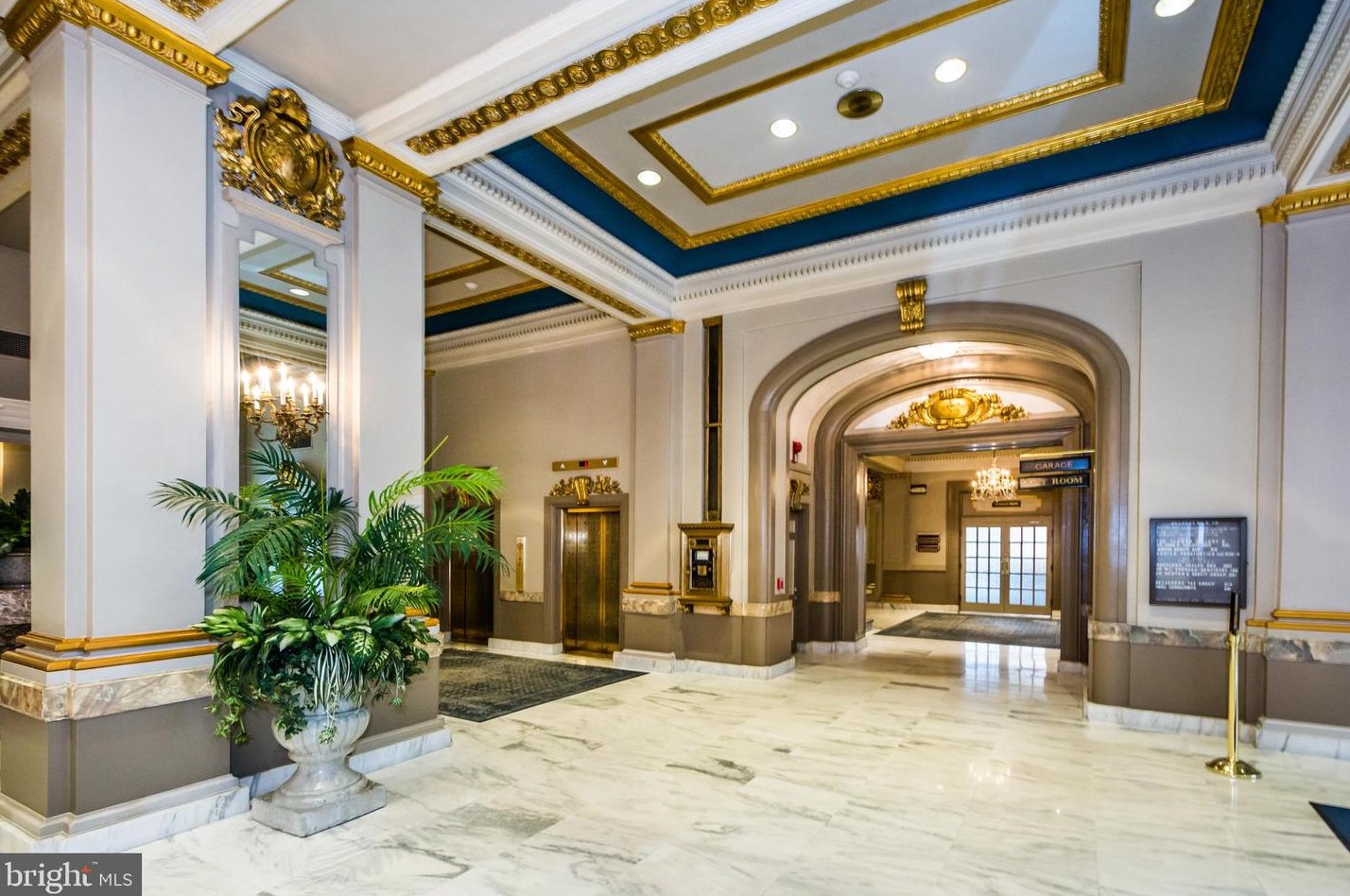 1 Chase St, Baltimore MD  21202-2526 exterior