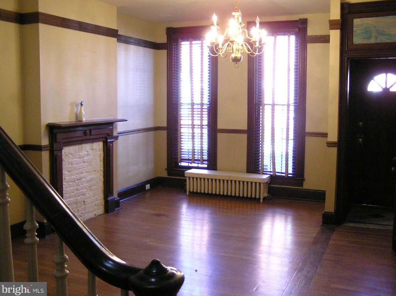 27 Ostend St, Baltimore MD  21230-4224 exterior