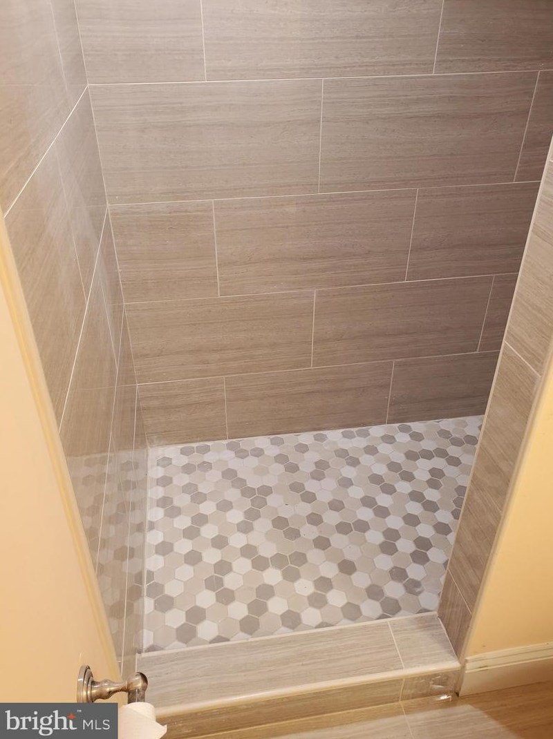 2227 Homewood Ave, Baltimore MD  21218-5425 exterior