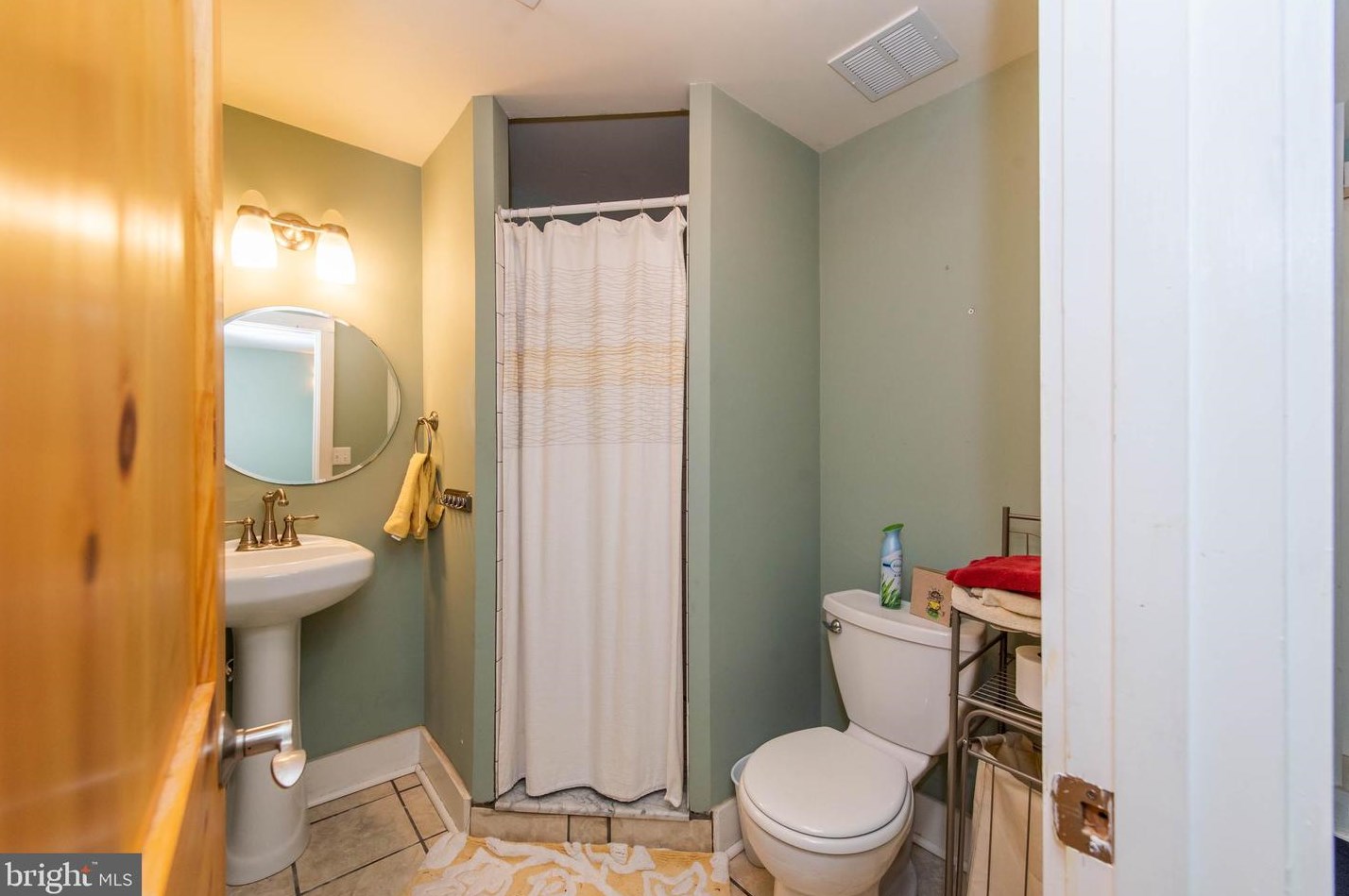 3208 Elliott St, Baltimore MD  21224-5014 exterior