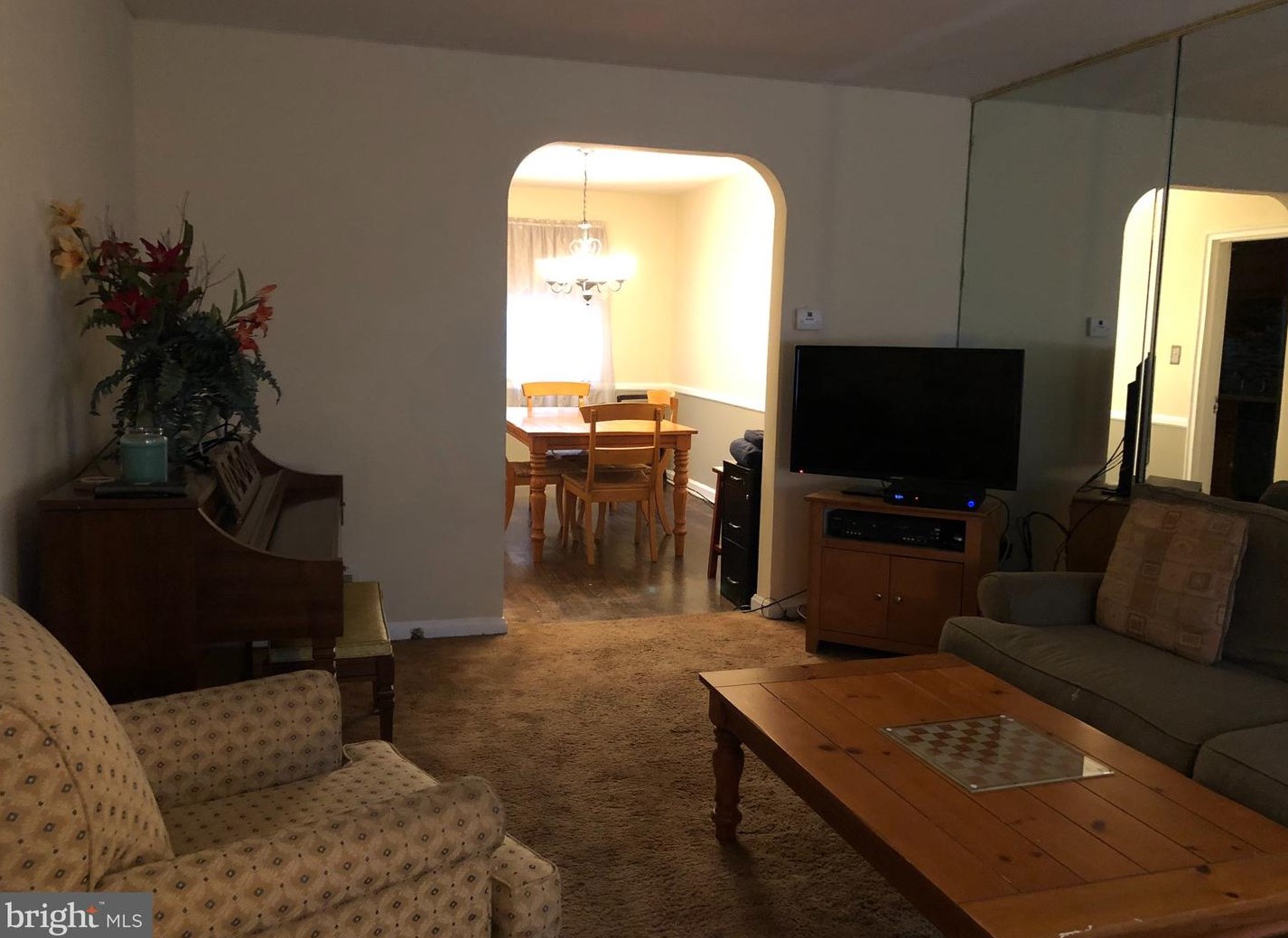 1036 Cooks Ln, Baltimore MD  21229-1230 exterior