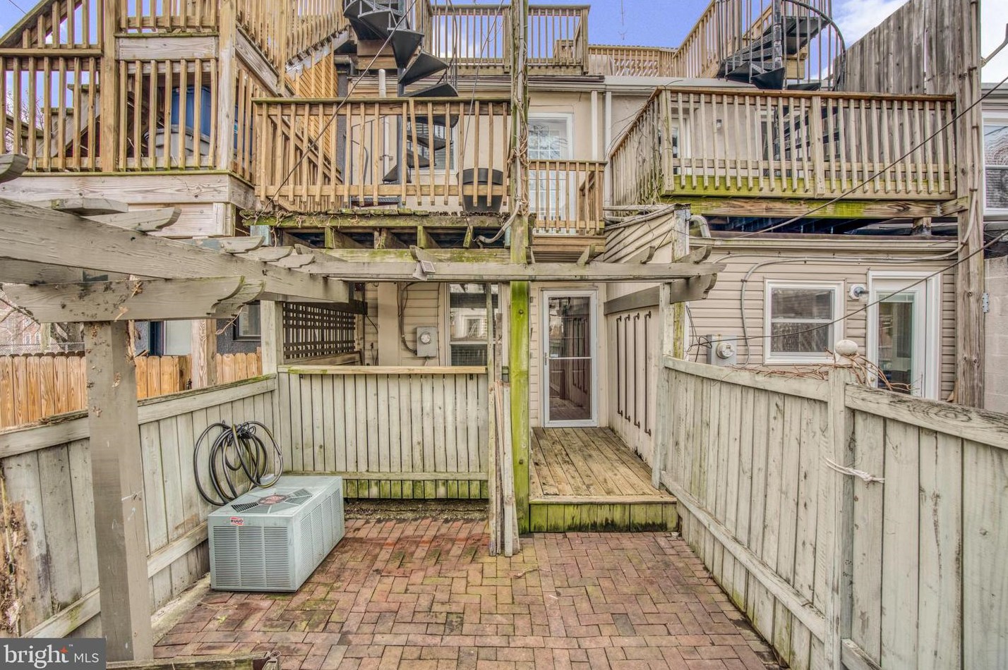 418 Folsom St, Baltimore MD 21230-4322 exterior