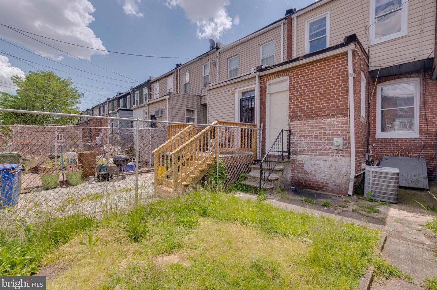1706 30th St, Baltimore MD  21218-3748 exterior