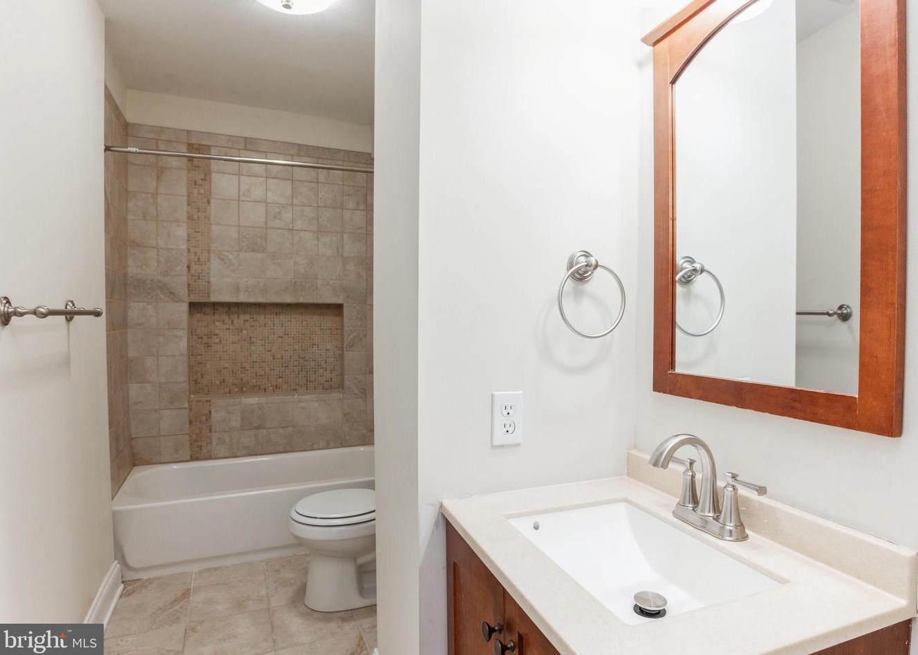 5913 Marluth Ave, Baltimore MD 21206-2719 exterior