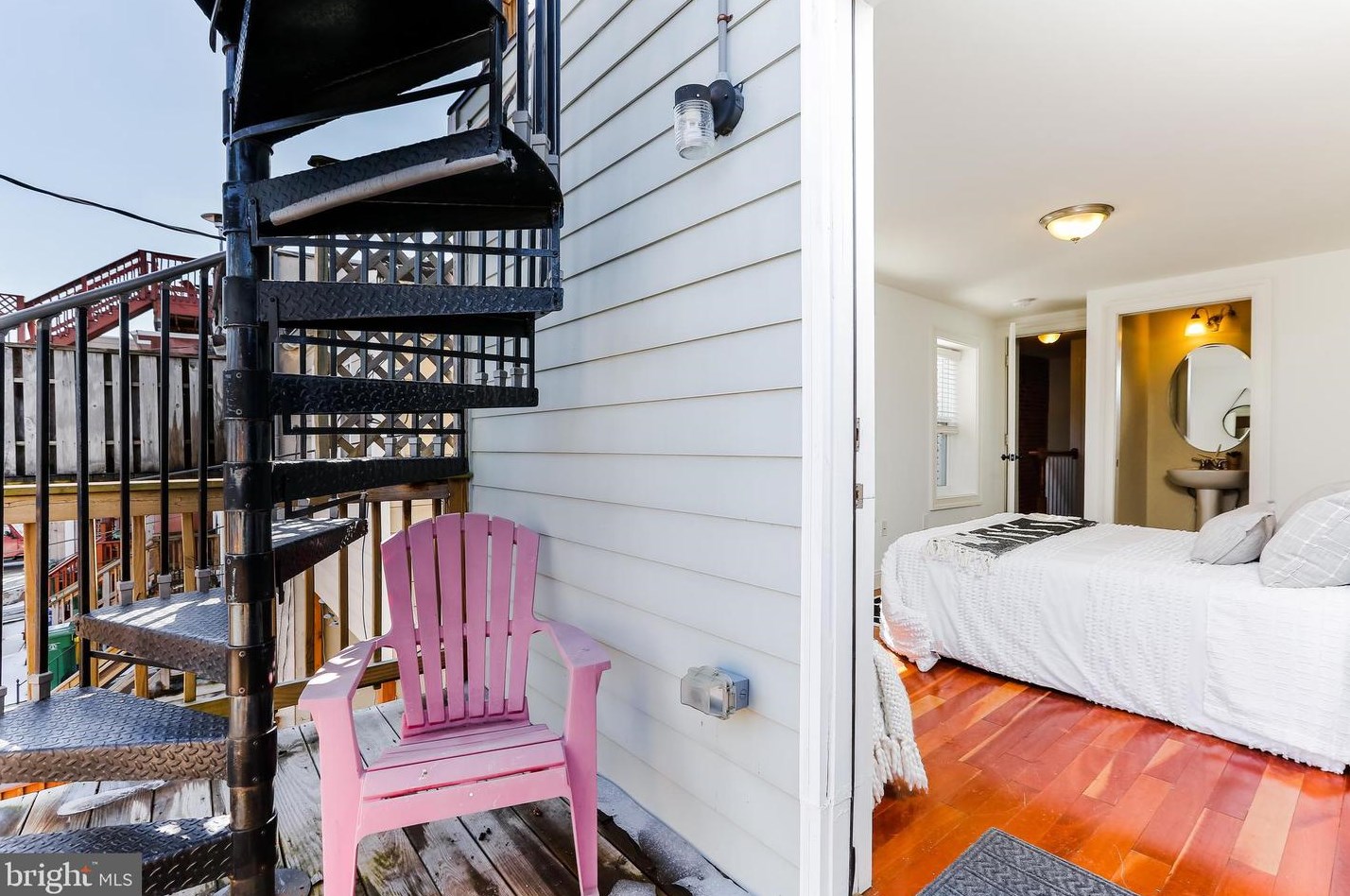 1425 Henry St, Baltimore MD 21230-4638 exterior