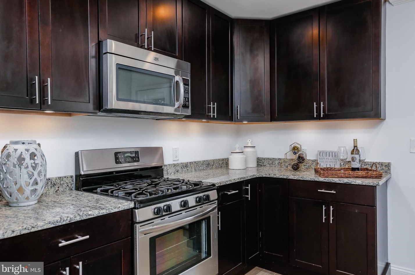 1425 Henry St, Baltimore MD 21230-4638 exterior